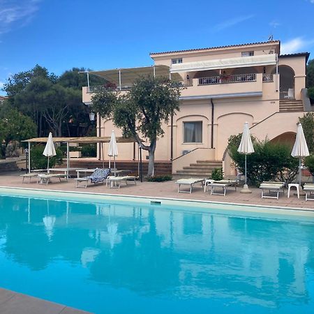 Hotel Fuile 'E Mare Cala Liberotto Exterior foto