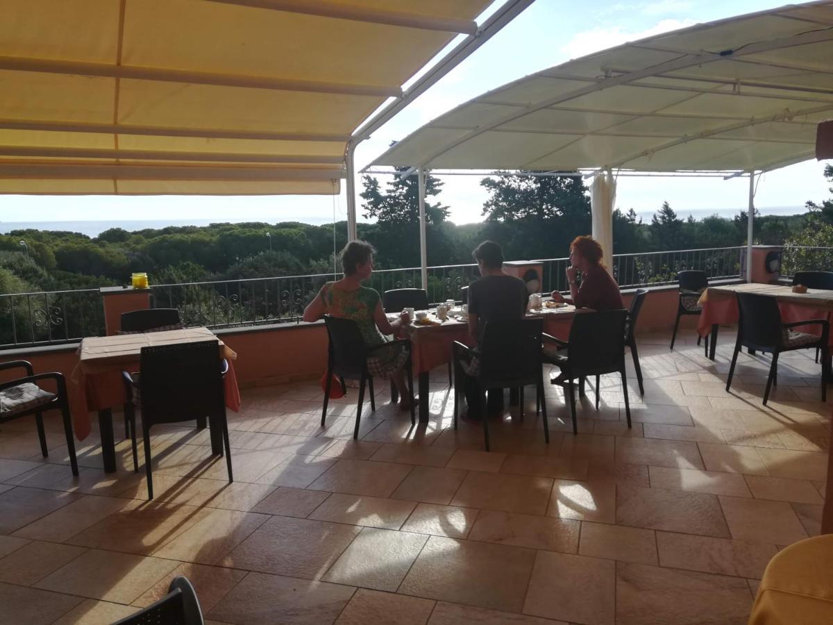 Hotel Fuile 'E Mare Cala Liberotto Exterior foto