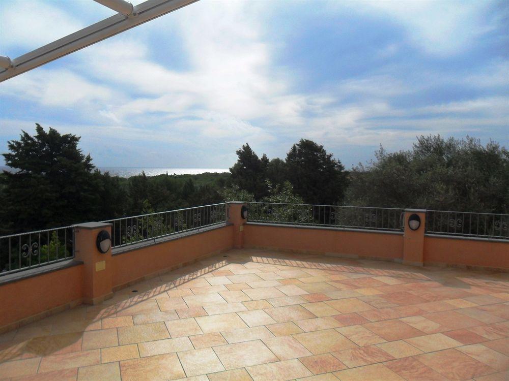 Hotel Fuile 'E Mare Cala Liberotto Exterior foto